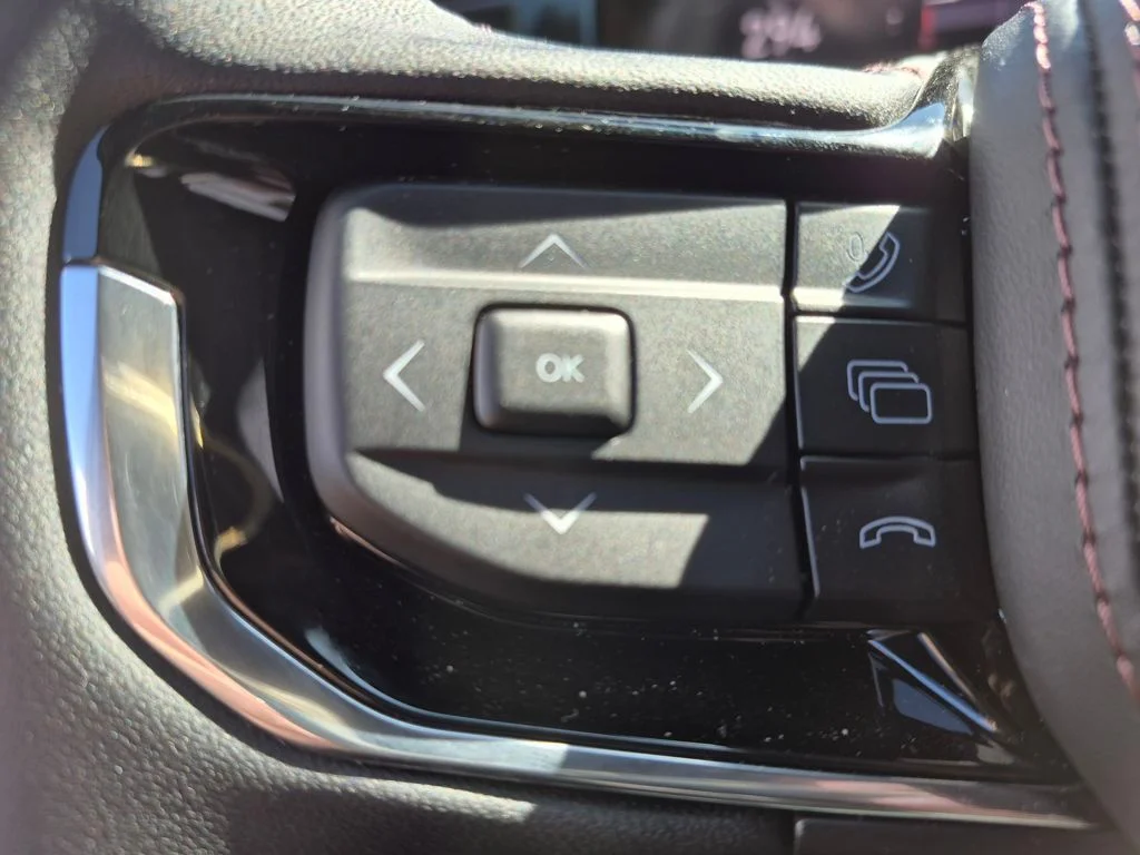 2025 Jeep Wagoneer S Launch Edition - Photo 18