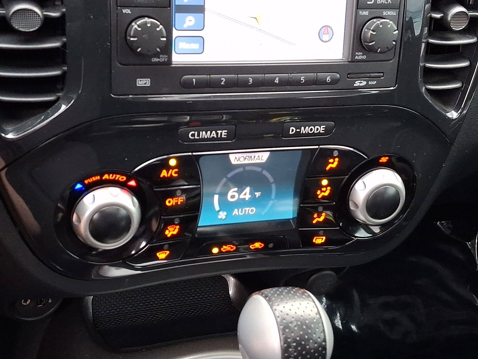 Used 2013 Gun Metallic Nissan SL image 15
