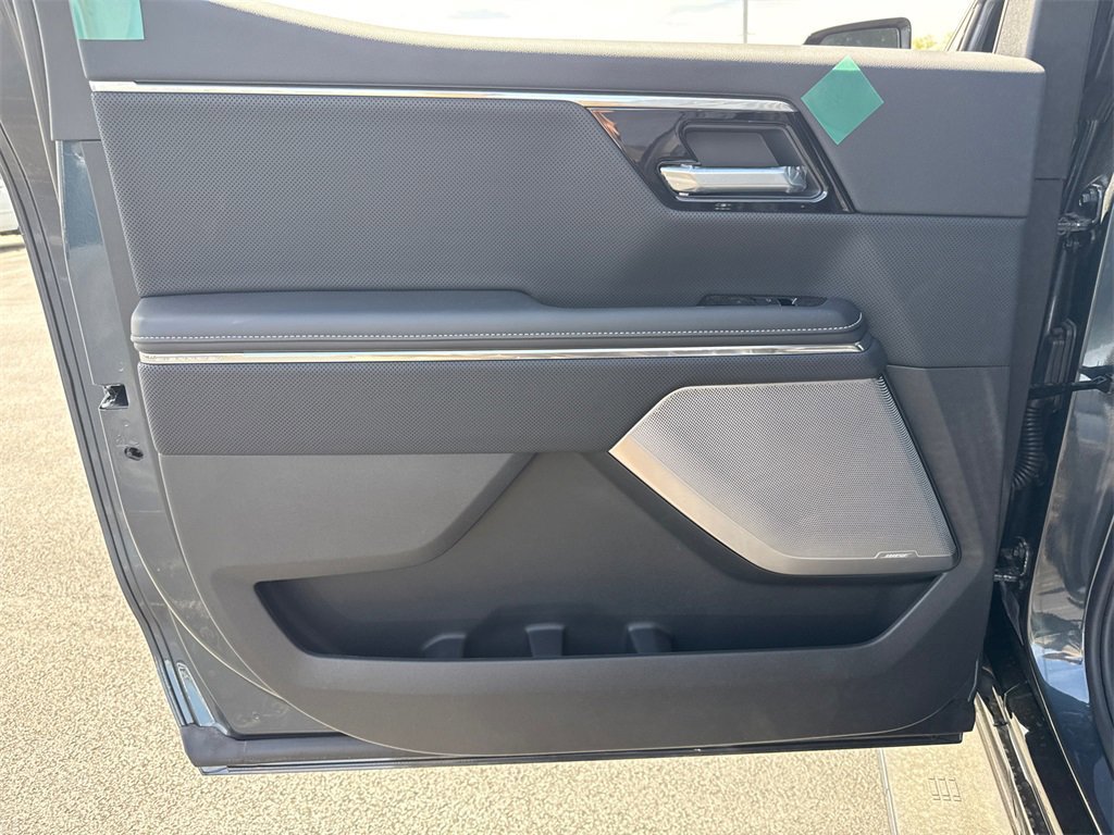 2025 GMC SIERRA - Image 32