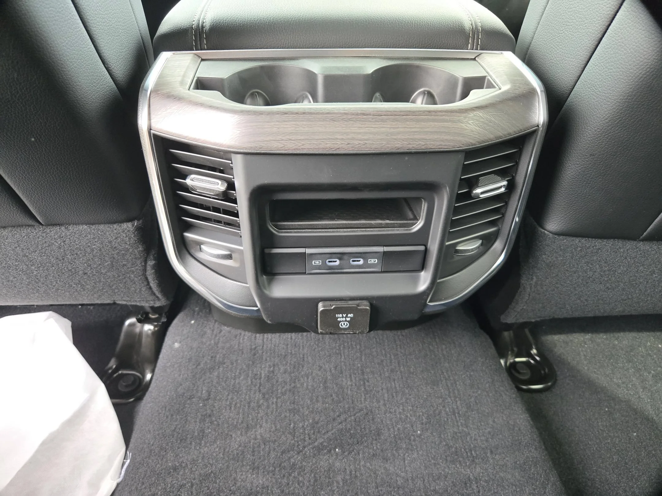 New 2026 Diamond Black Crystal Pearl-Coat Exterior Paint RAM Laramie image 17