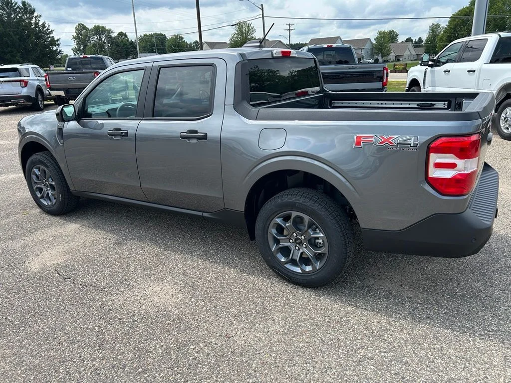 New 2026 Carbonized Gray Metallic Ford XLT image 5