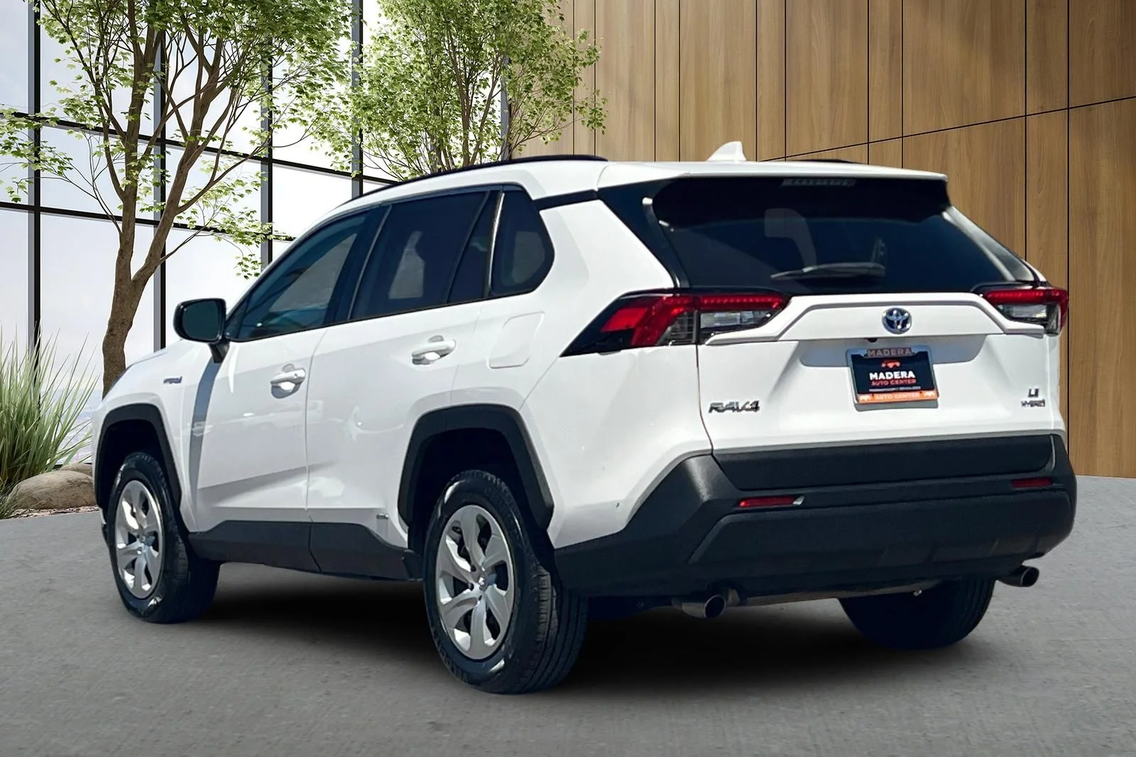 Used 2021 White Toyota LE image 6