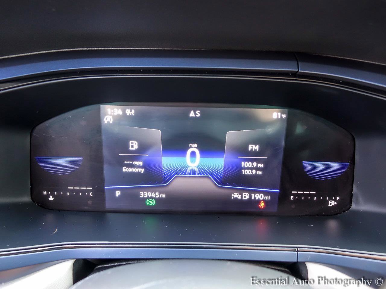 Used 2022 Dusk Blue Metallic Volkswagen SE image 12