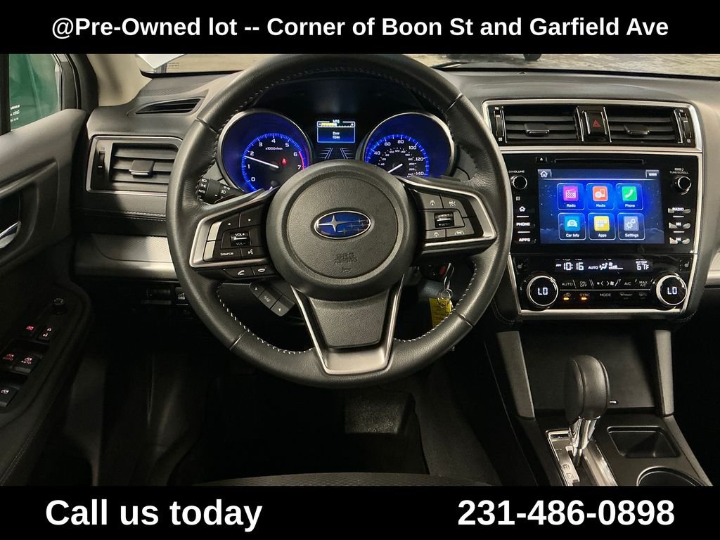 Used 2018 Silver Subaru 2.5i Premium image 17