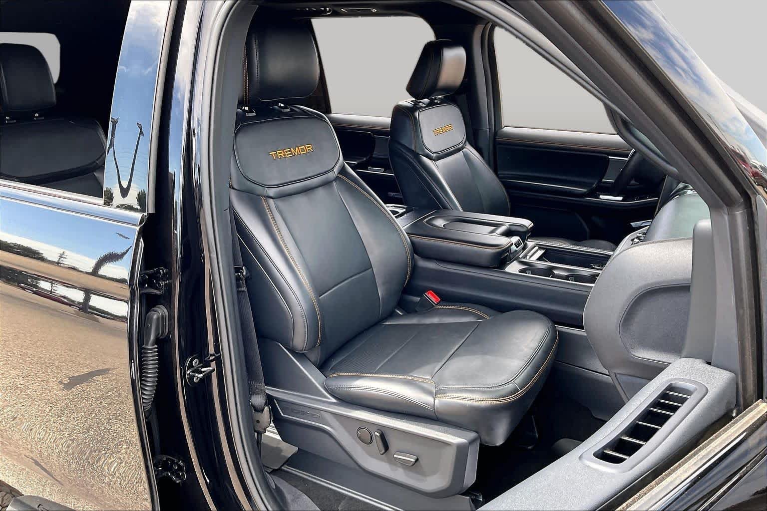 Used 2025 Agate Black Metallic Ford Tremor image 9