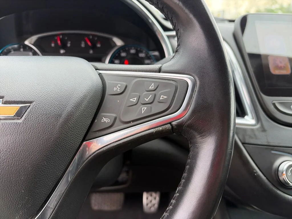 Used 2017 Gray Chevrolet LT image 37