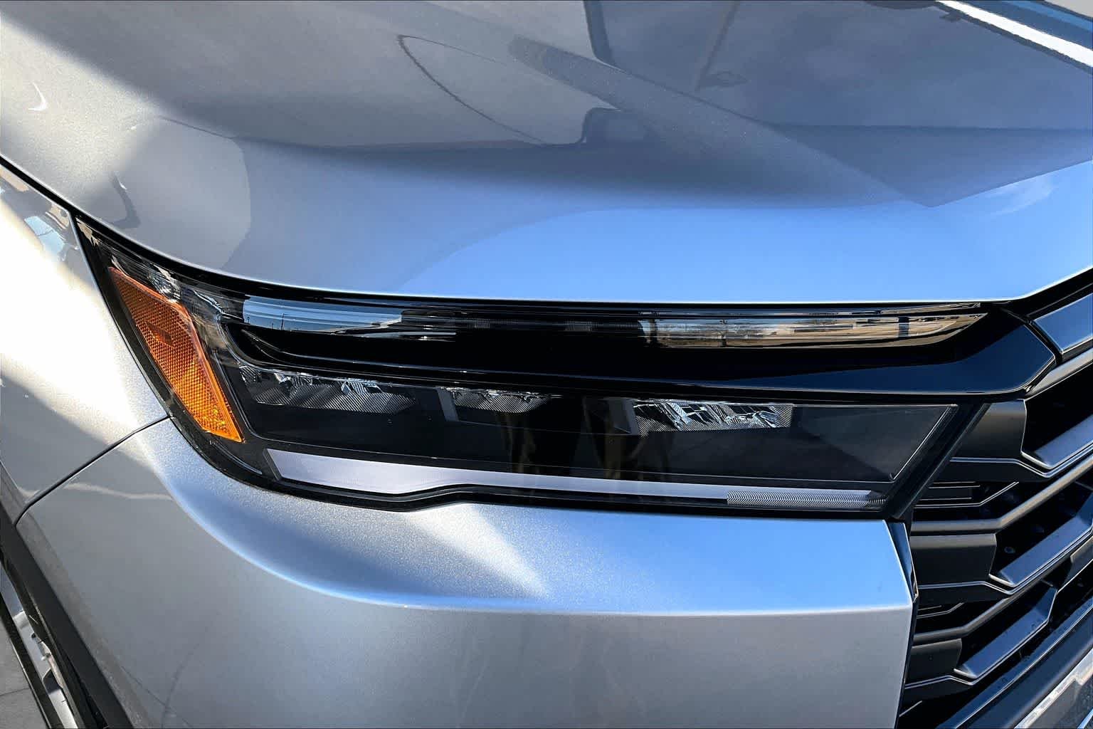 New 2026 Solar Silver Metallic Honda EX-L image 13