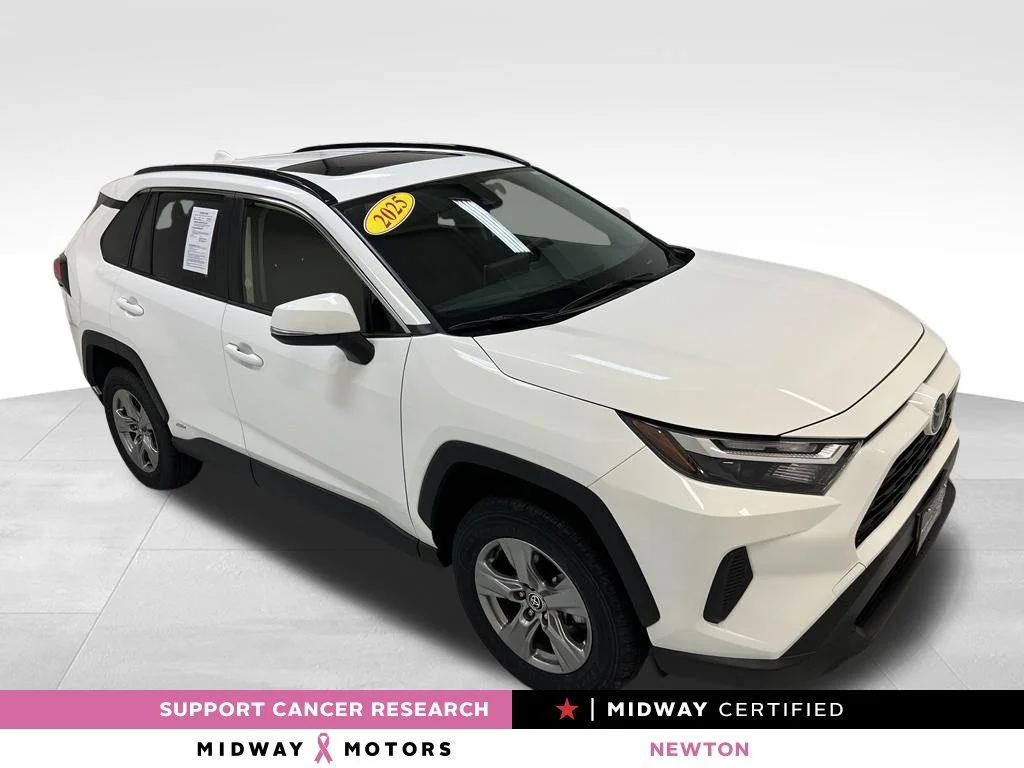 2025 Toyota RAV4 XLE