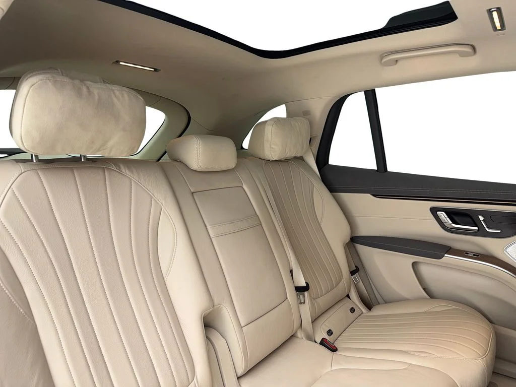 Used 2023 White Mercedes-Benz 450 image 55