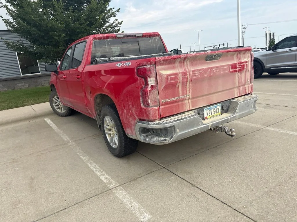 Used 2019 Red Chevrolet LT image 6