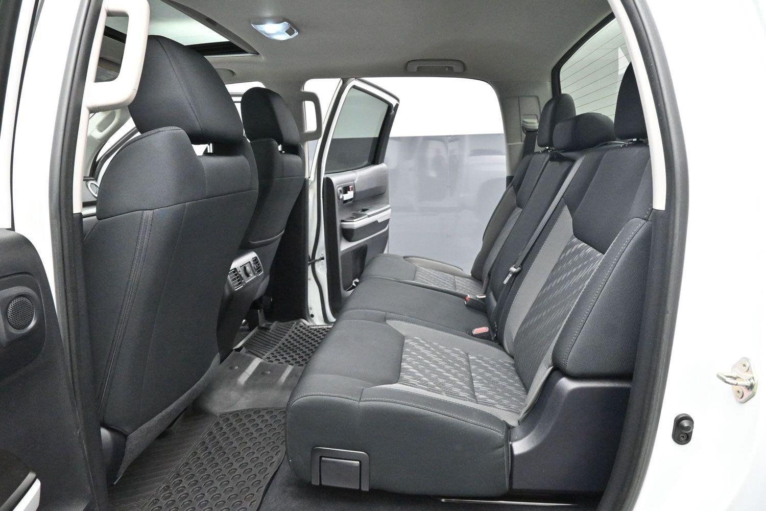 Used 2019 Super White Toyota SR5 image 27
