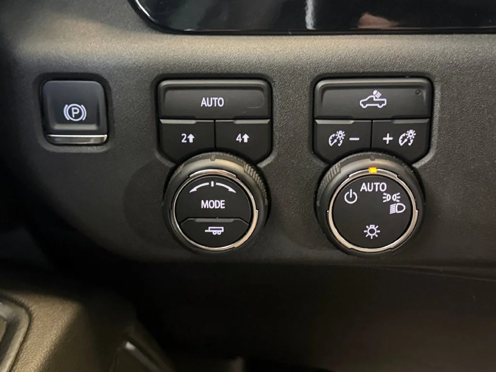 Used 2024 Black Chevrolet LT (2FL) image 24