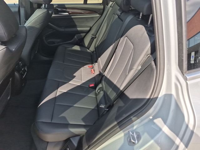 Used 2021 Silver BMW xDrive30i image 25