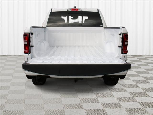 New 2026 Bright White Clear-Coat Exterior Paint RAM LARAMIE image 33
