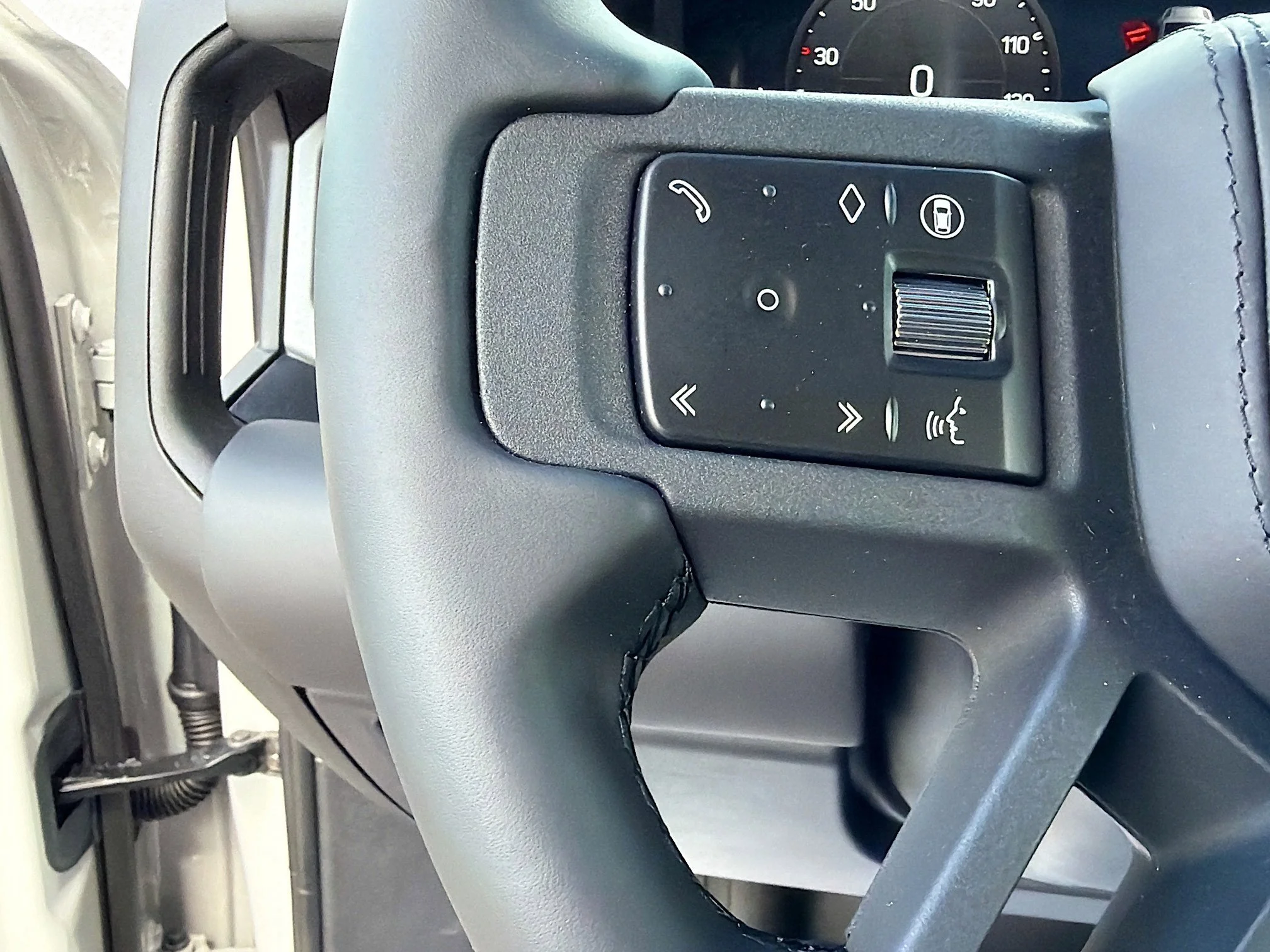 New 2026 Borasco Grey Metallic Land Rover X image 38