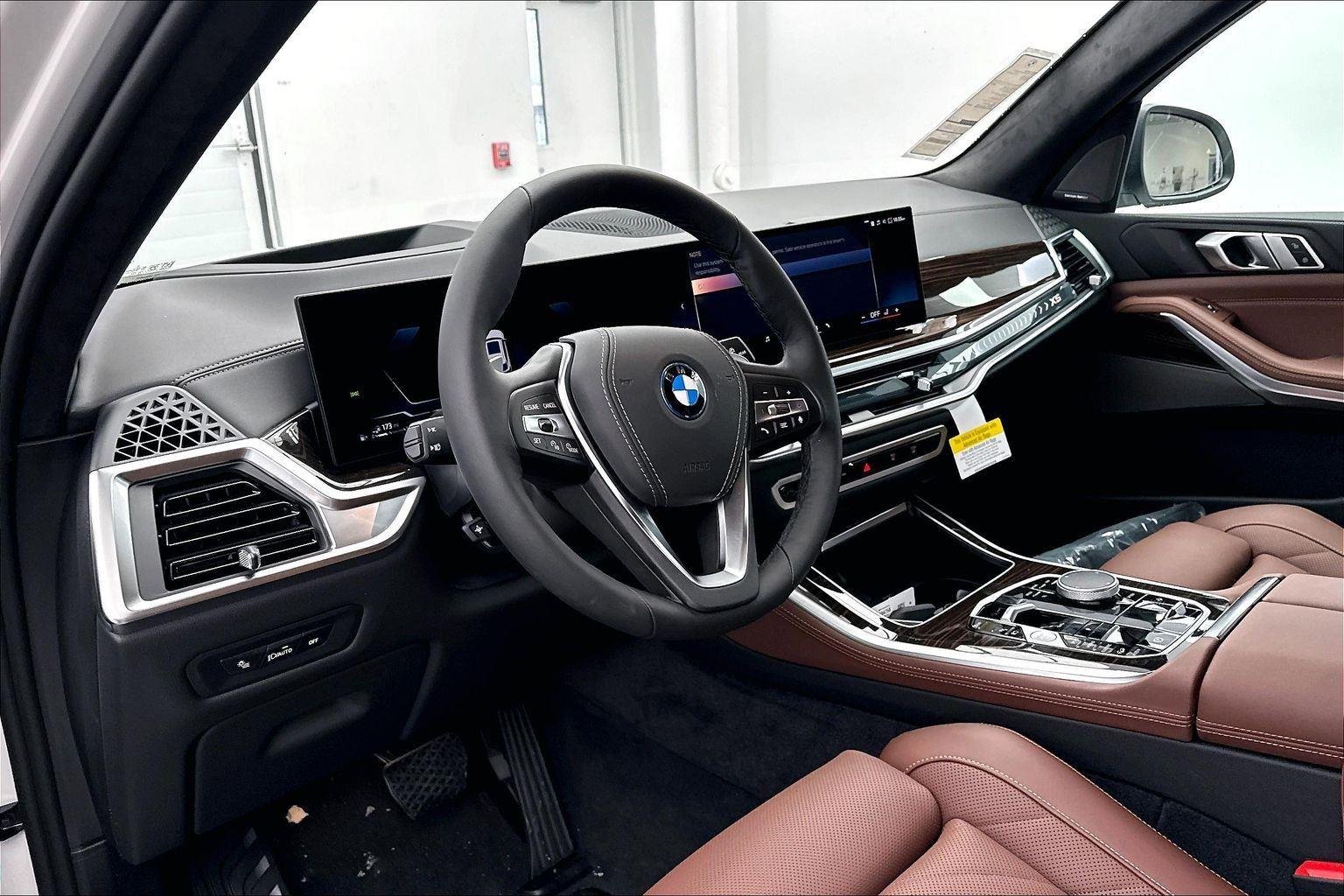 New 2026 Alpine White BMW xDrive50e image 10