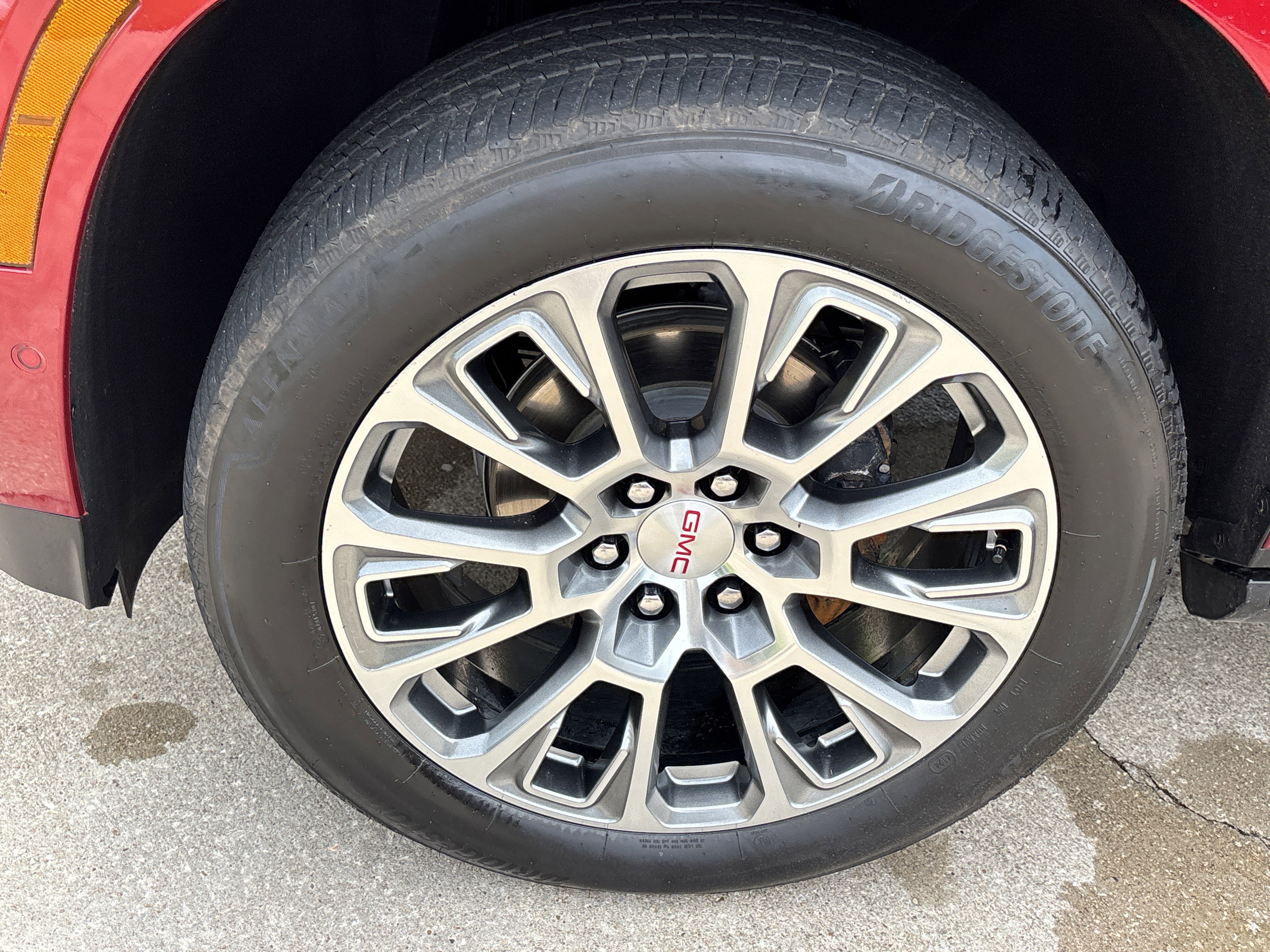 Used 2025 Volcanic Red Tintcoat GMC Denali 4WD image 13