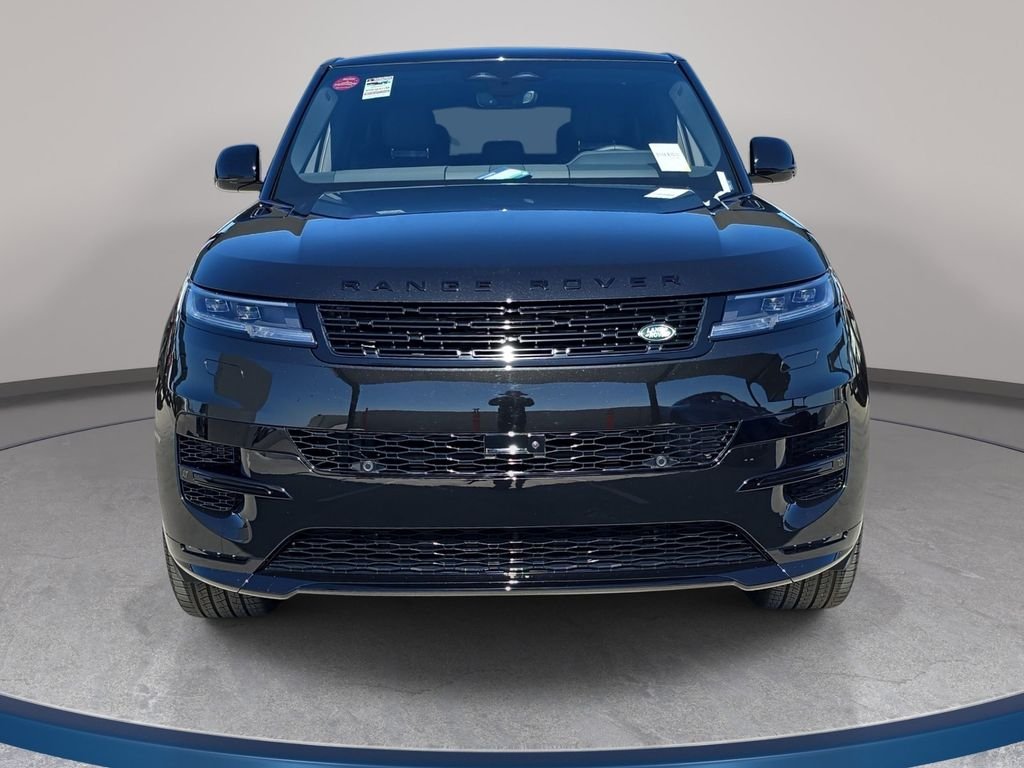 New 2026 Santorini Black Land Rover Dynamic SE image 2