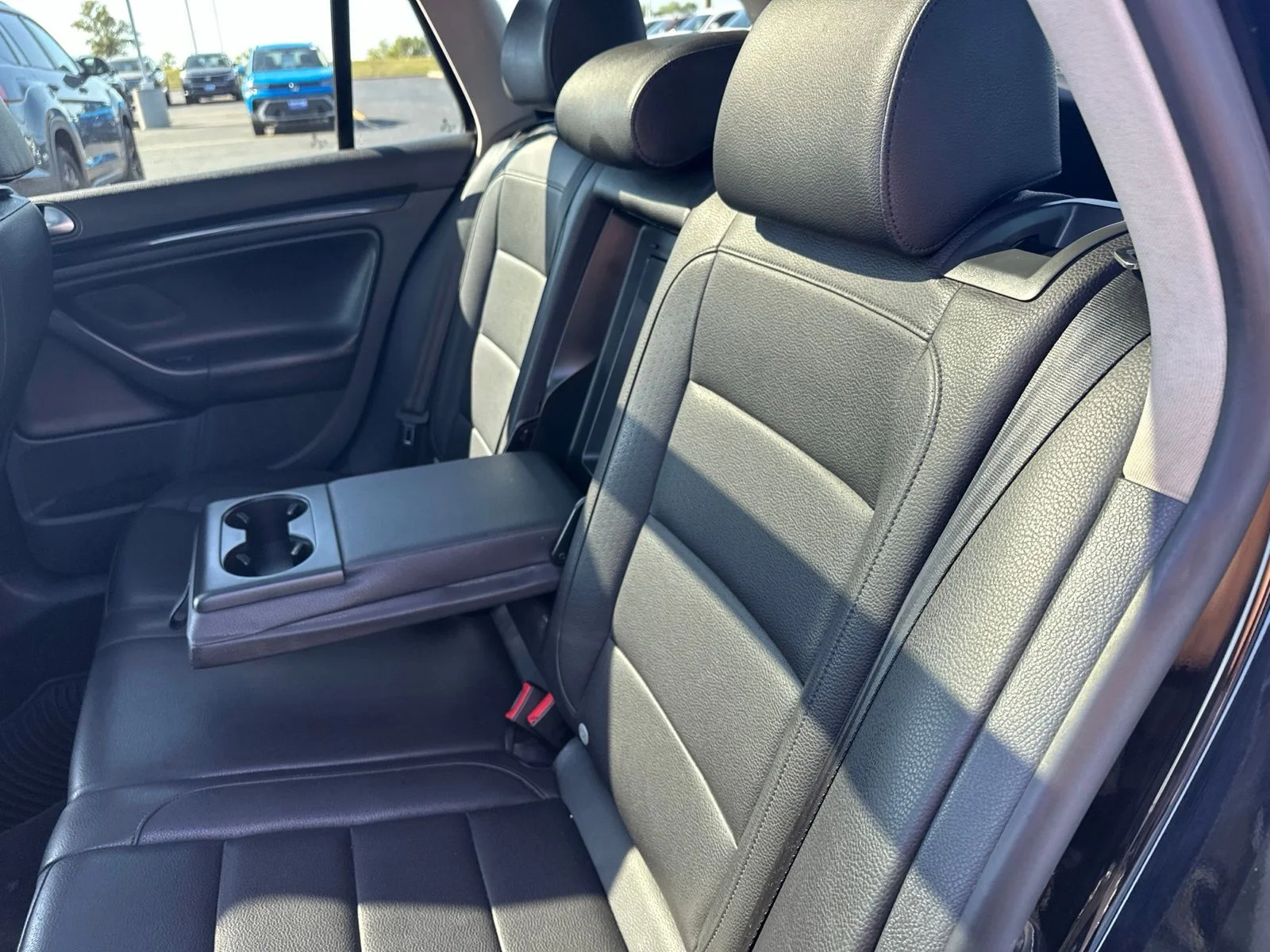 Used 2014 Black Volkswagen 2.0L TDI image 27