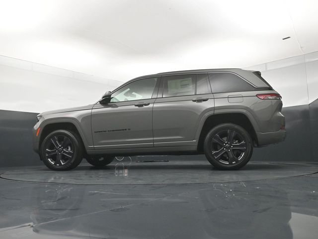 New 2027 Gray Jeep Limited Reserve image 21