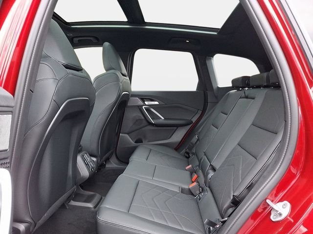 Certified Used 2026 Vegas Red Metallic BMW xDrive28i image 10