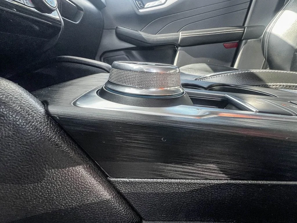 Used 2022 Gray Ford SEL image 18