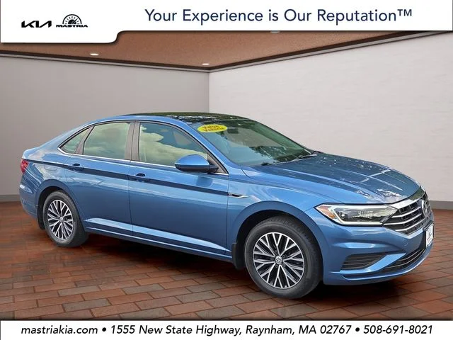 Used 2019 Blue Volkswagen SEL image 1