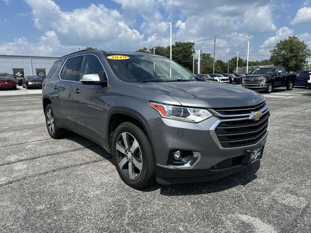 Used 2019 Gray Chevrolet 3LT image 11