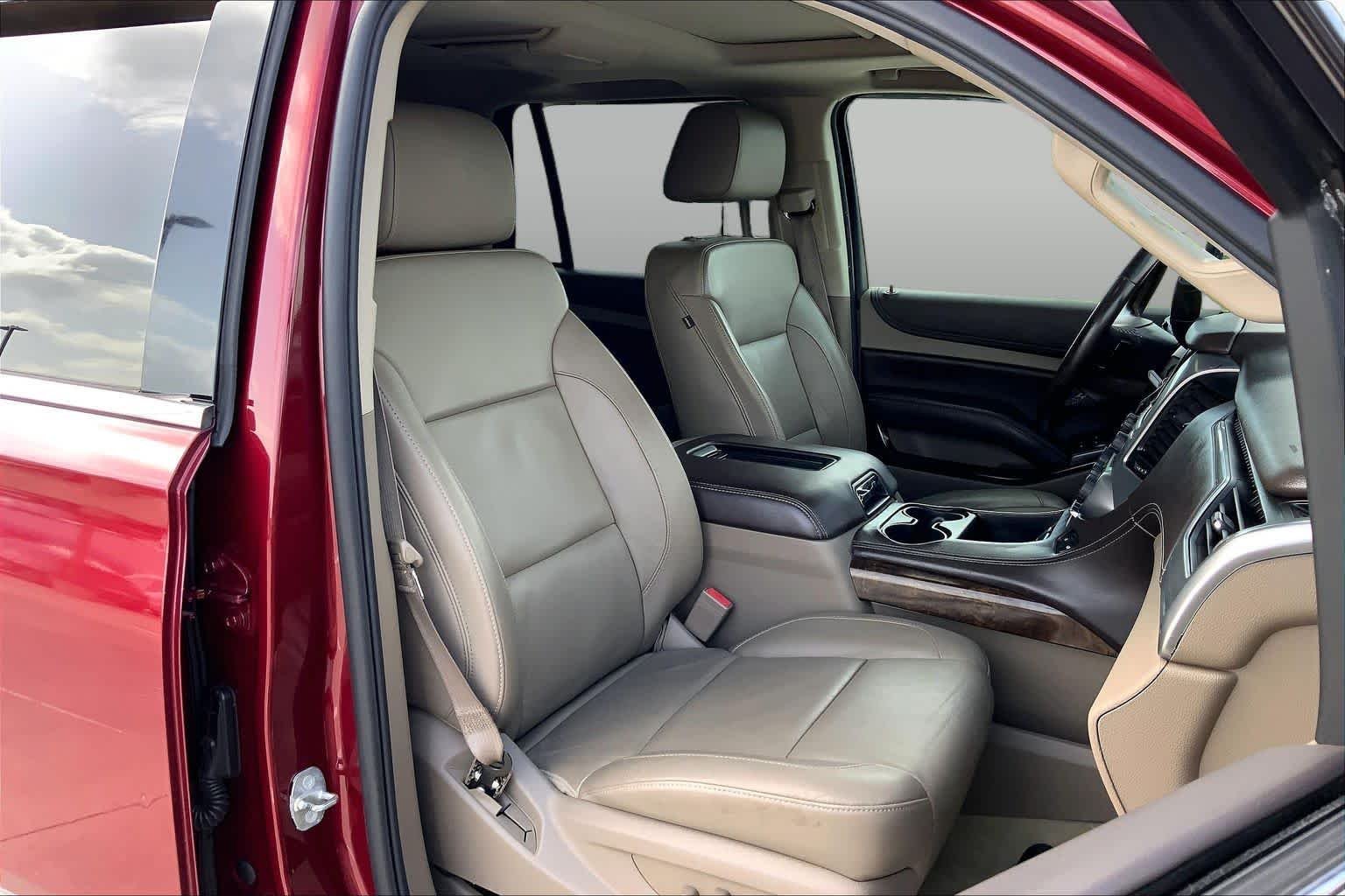 Used 2016 SIREN RED TINTCOAT Chevrolet LT image 8