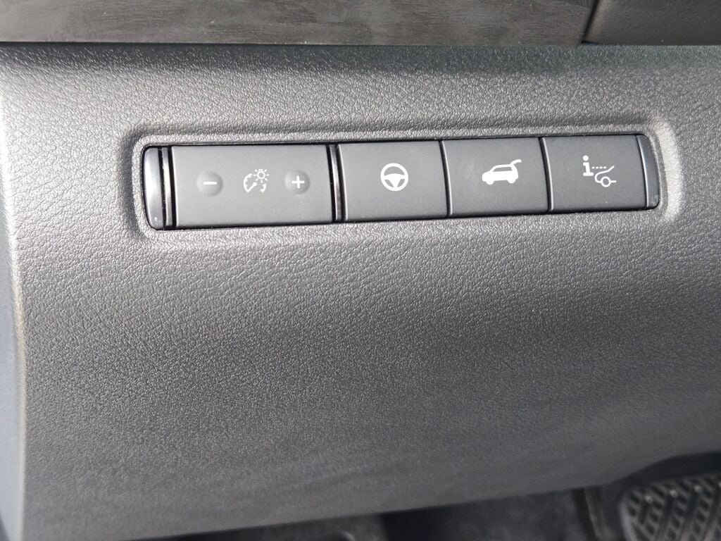 New 2026 Everest White Pearl TriCoat / Super Black Two-tone Nissan Platinum image 28