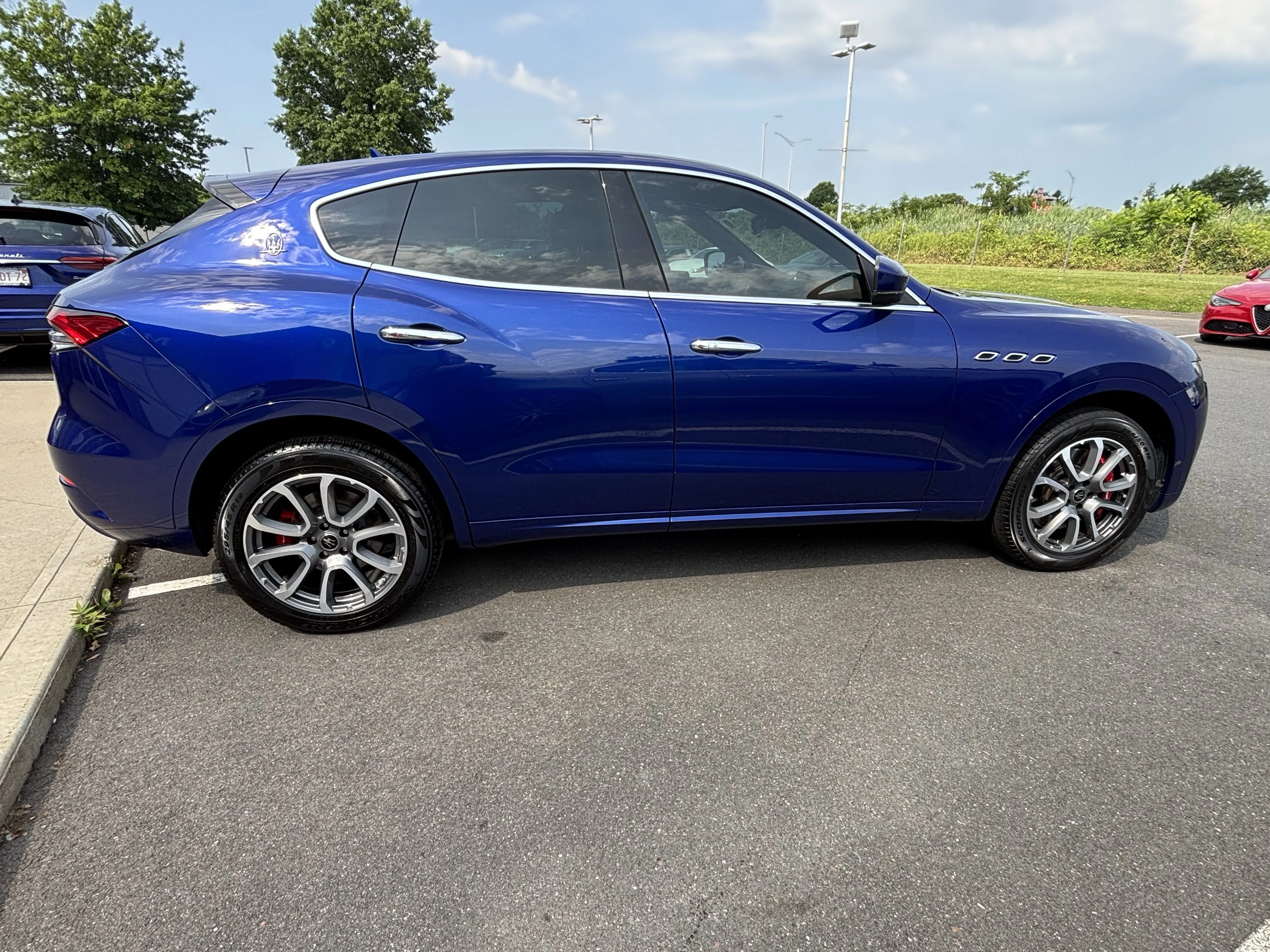 Used 2021 Blu Emozione Metallic Maserati S image 8