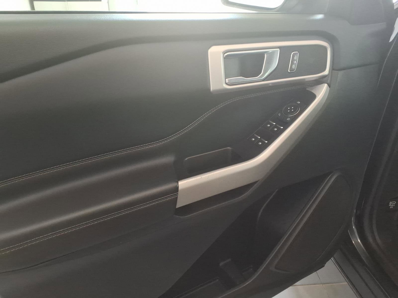 2022 Ford Explorer XLT - Photo 12