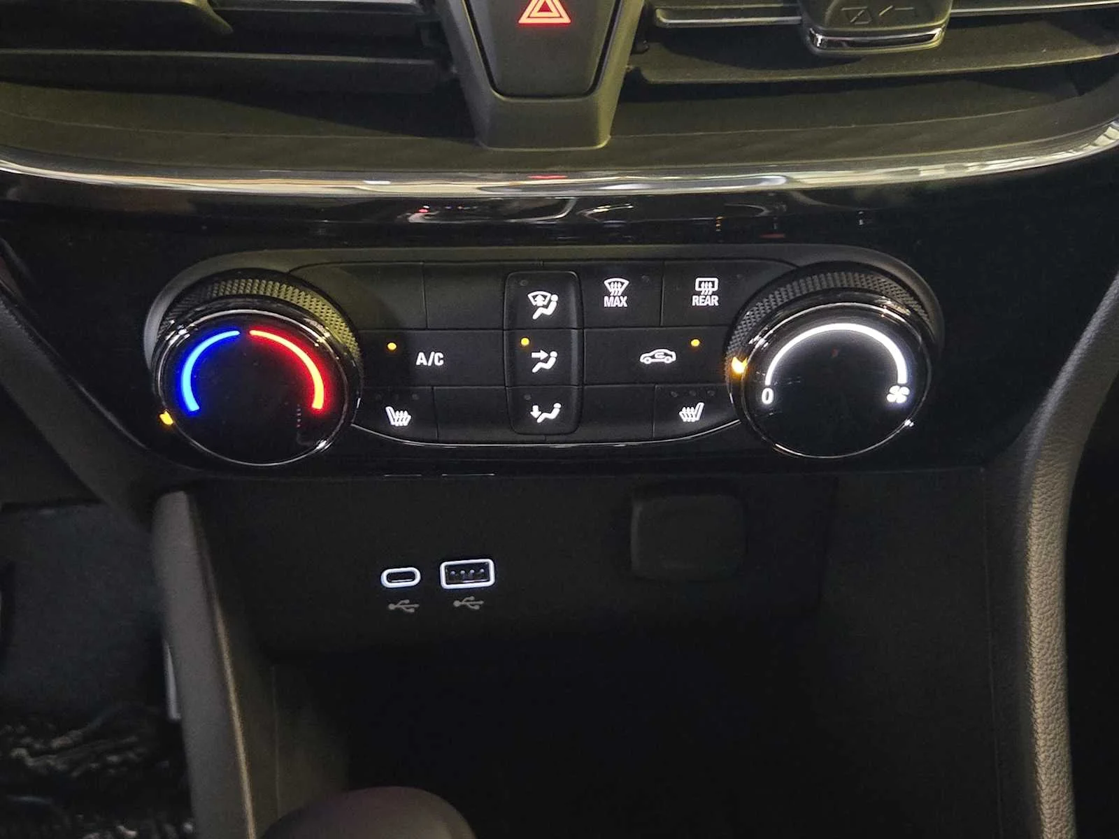 2026 Buick Encore GX Sport Touring - Photo 13