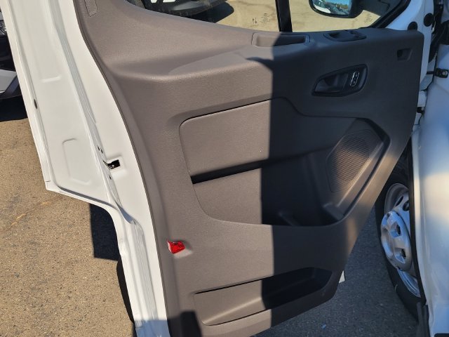 New 2027 White Ford Base image 6