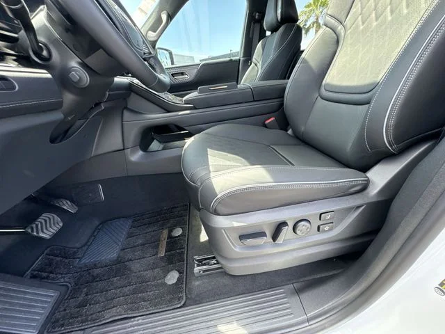 New 2026 Black INFINITI AUTOGRAPH image 20
