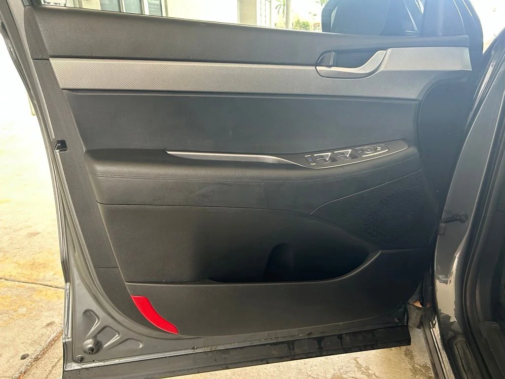 Used 2025 Gray Hyundai SEL image 33