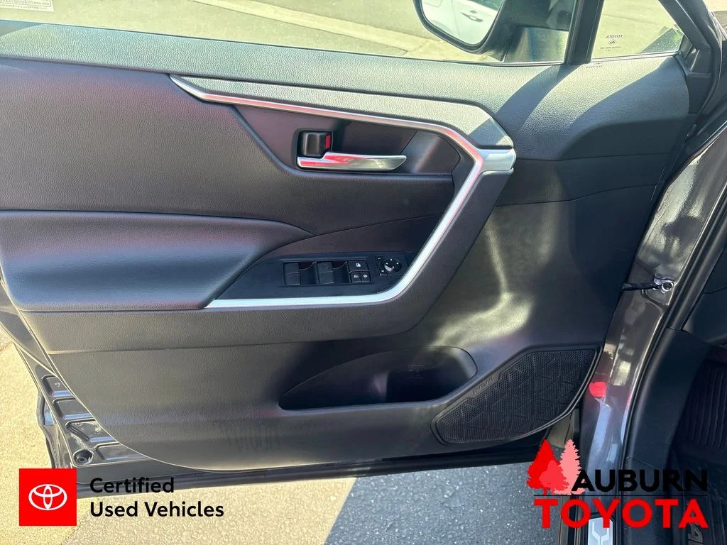 Used 2020 Magnetic Gray Metallic Toyota XLE image 10