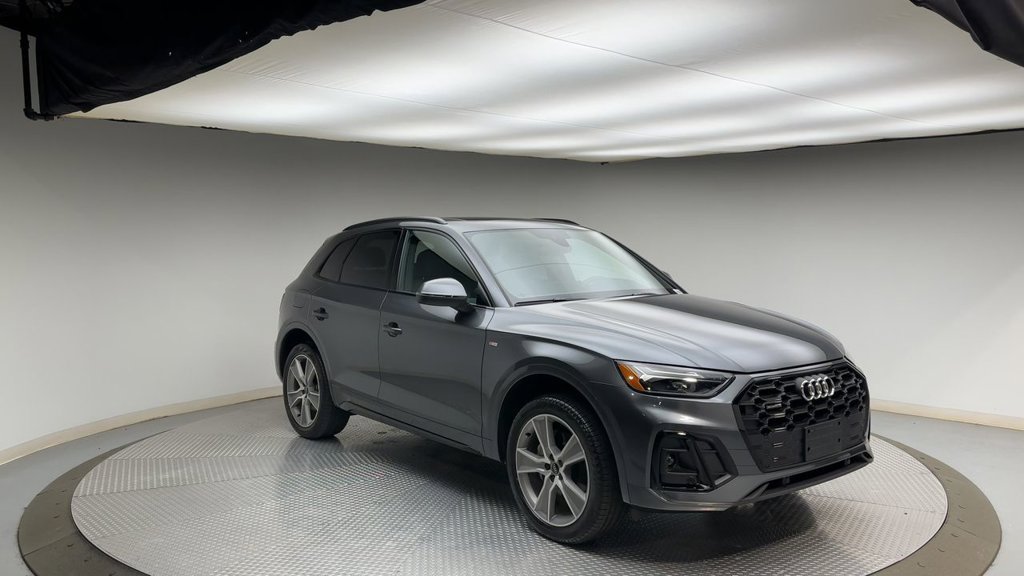 Used 2025 Daytona Gray Pearl Effect Audi 45 S line Premium image 8
