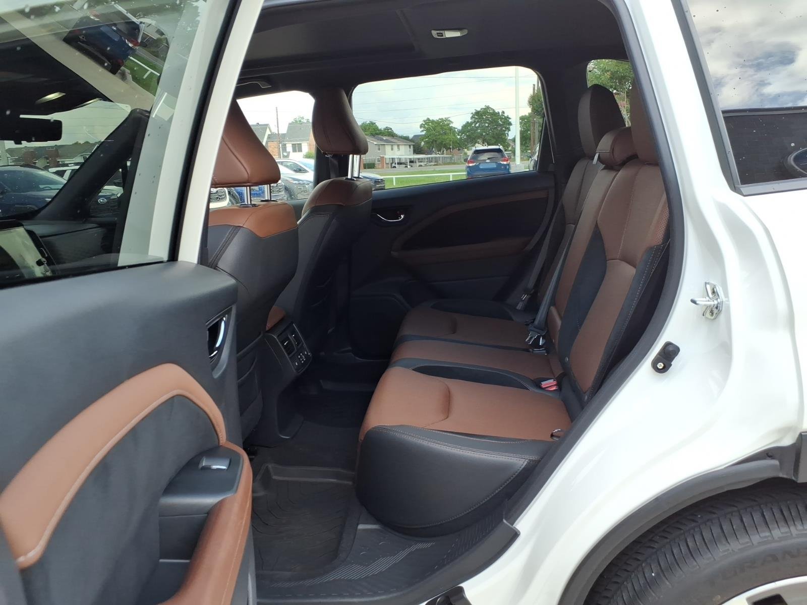 Used 2025 WHITE Subaru Touring image 18