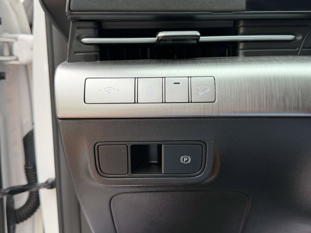 2024 Hyundai Kona SE - Photo 19