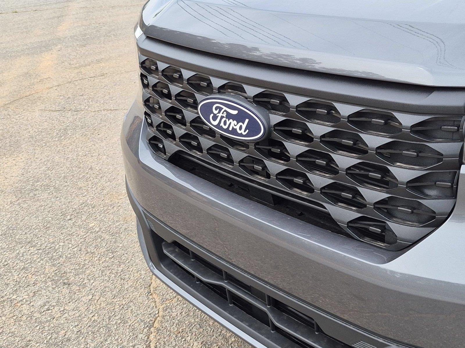 New 2026 Carbonized Gray Metallic Ford XLT image 13