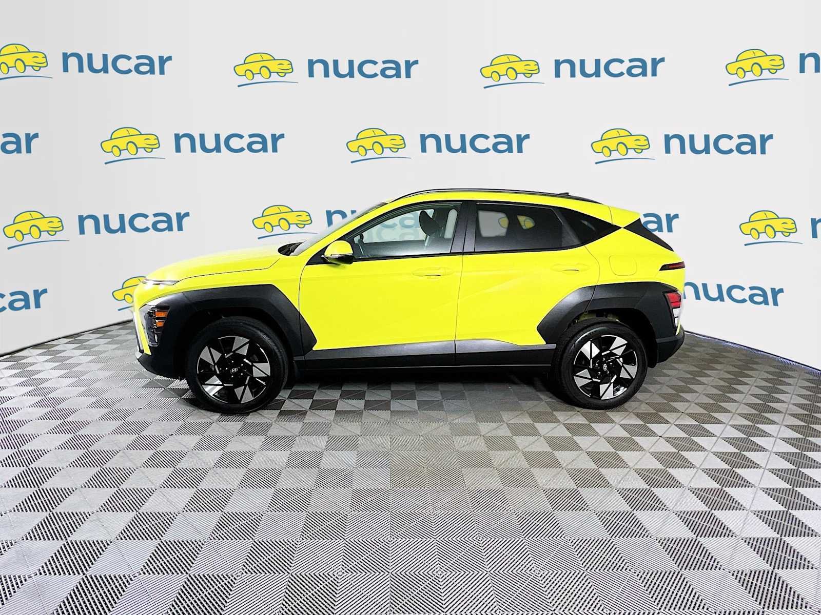 Used 2025 Neoteric Yellow Hyundai SEL Convenience image 4