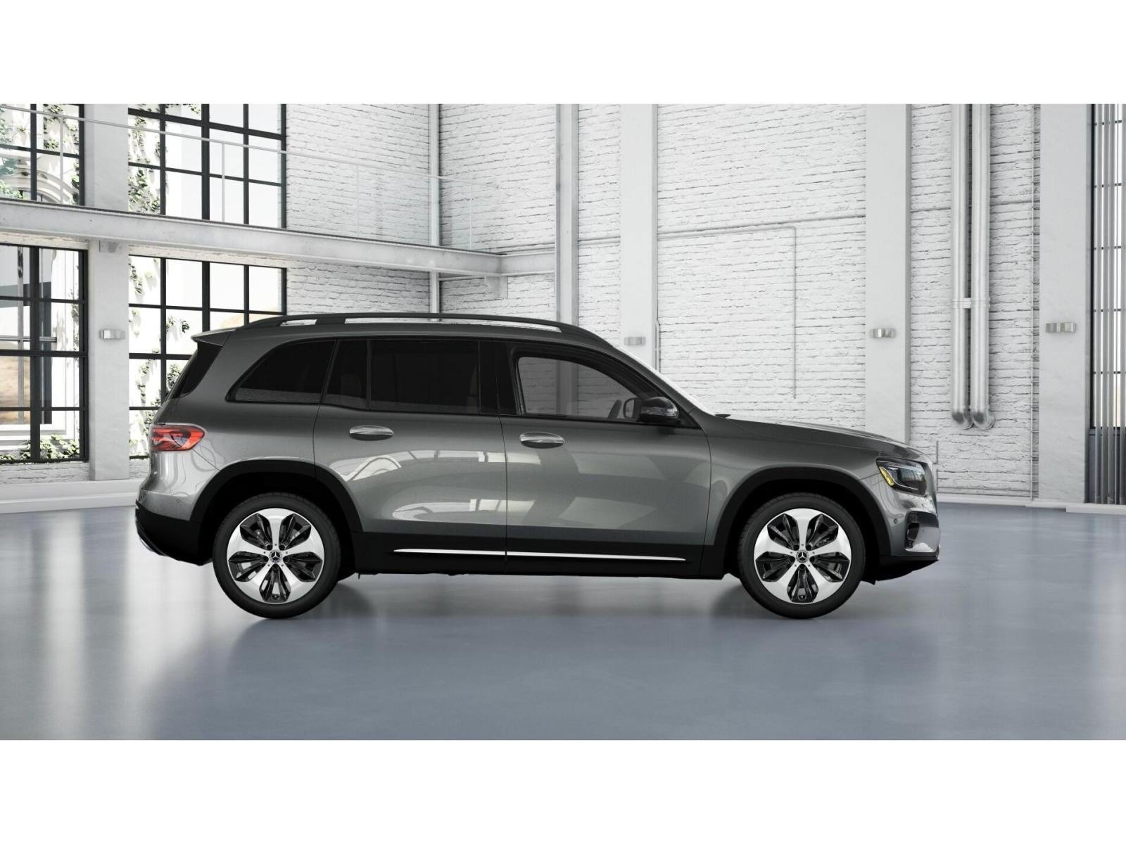 New 2026 Mountain Grey Metallic Mercedes-Benz GLB 250 4D Sport Utility image 17