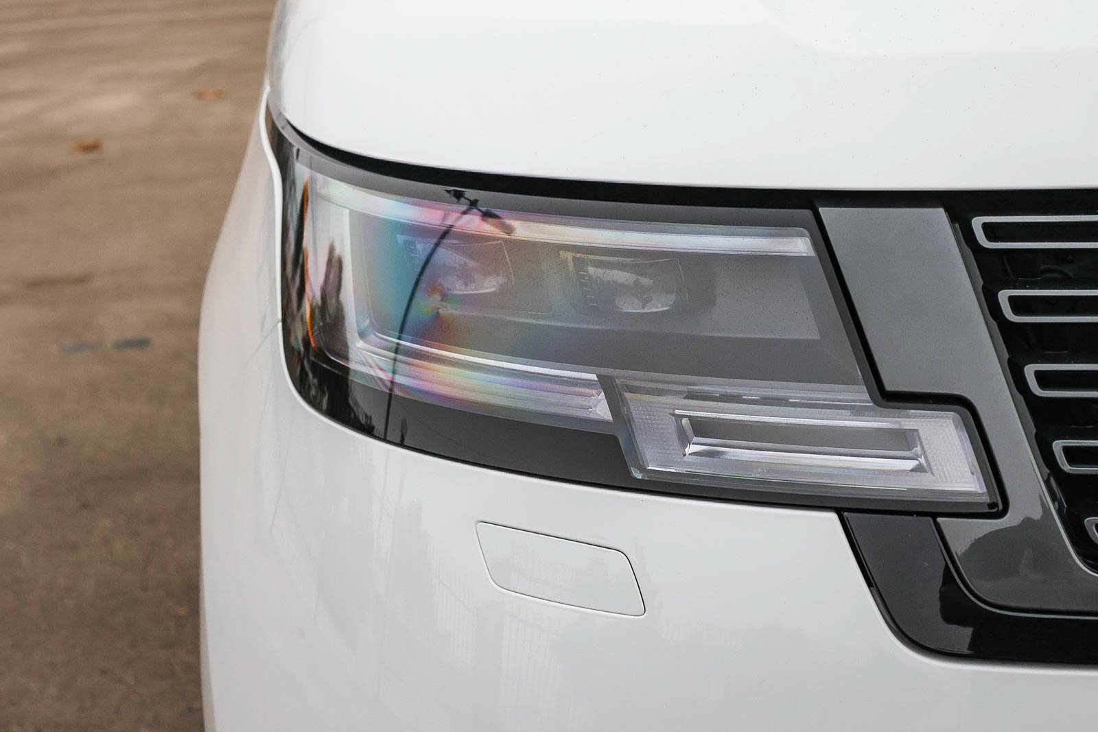 2025 Land Rover Range Rover SE - Photo 14