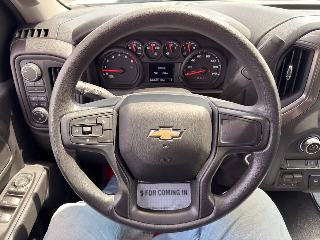 New 2025 Summit White Chevrolet Work Truck image 37