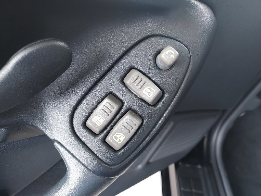 Used 1993 Black Chevrolet Z28 image 11
