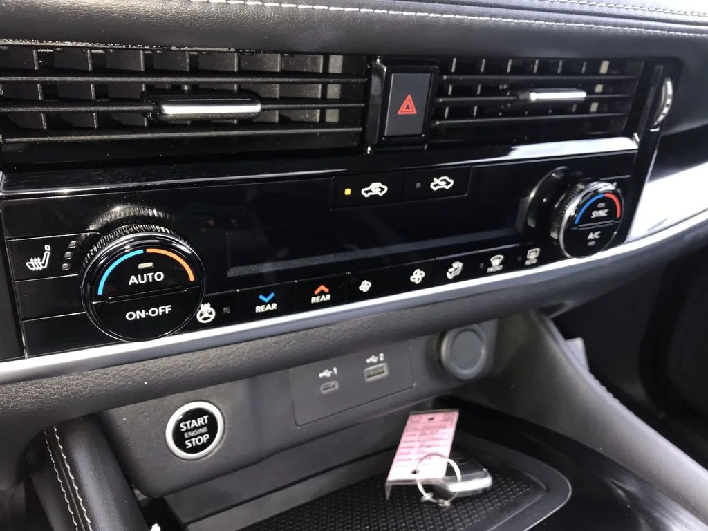 Used 2023 Gray Nissan SL image 19