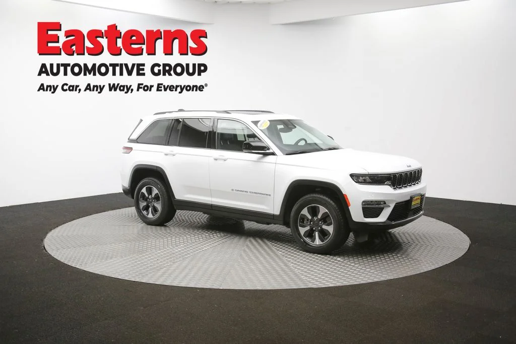 Used 2023 White Jeep 4xe image 48