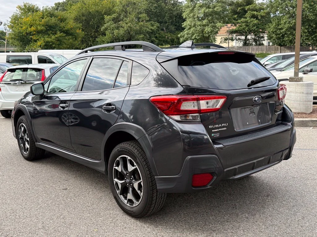 Used 2019 Dark Gray Metallic Subaru 2.0i Premium image 8
