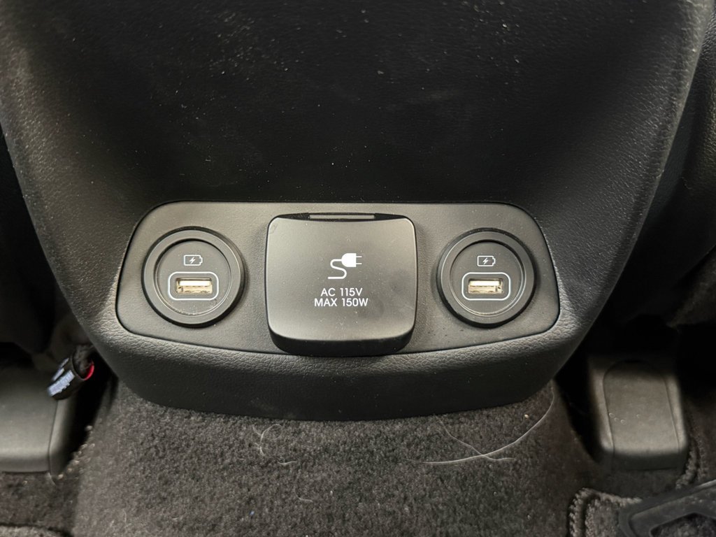 Used 2023 Calypso Red Hyundai Limited image 30